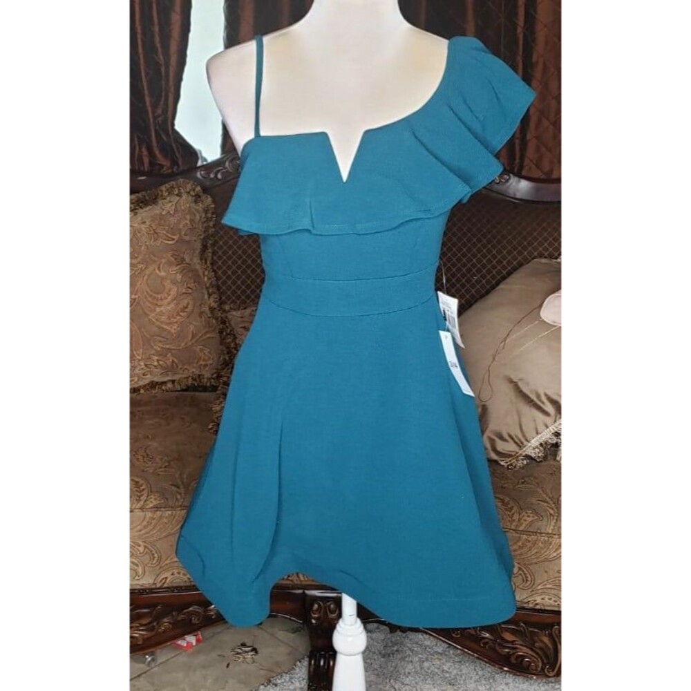 Teeze Me dress dress, size 3, new with t